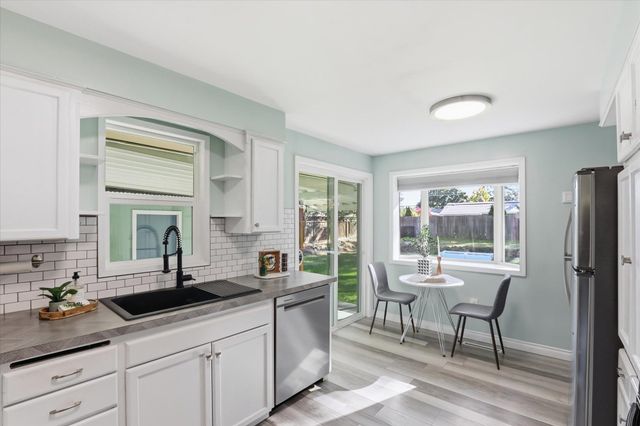 3105 W Houston Ave, Spokane, WA 99208