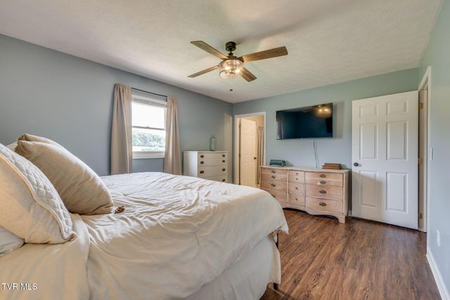 566 Carters Valley Road, Rogersville, TN 37857