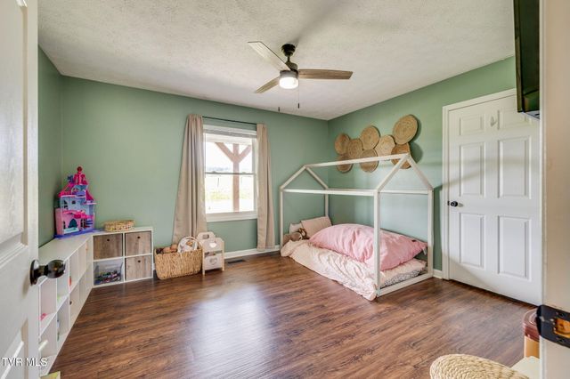 566 Carters Valley Road, Rogersville, TN 37857