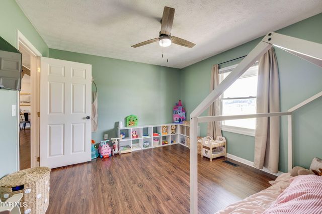 566 Carters Valley Road, Rogersville, TN 37857