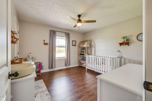 566 Carters Valley Road, Rogersville, TN 37857