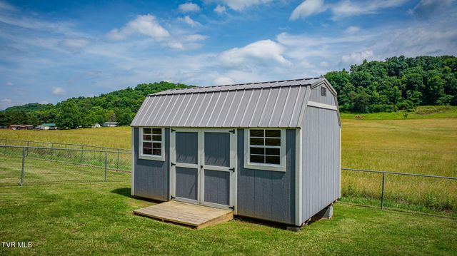 566 Carters Valley Road, Rogersville, TN 37857