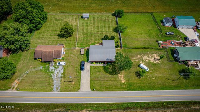 566 Carters Valley Road, Rogersville, TN 37857