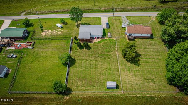 566 Carters Valley Road, Rogersville, TN 37857