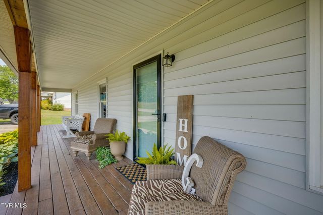 566 Carters Valley Road, Rogersville, TN 37857