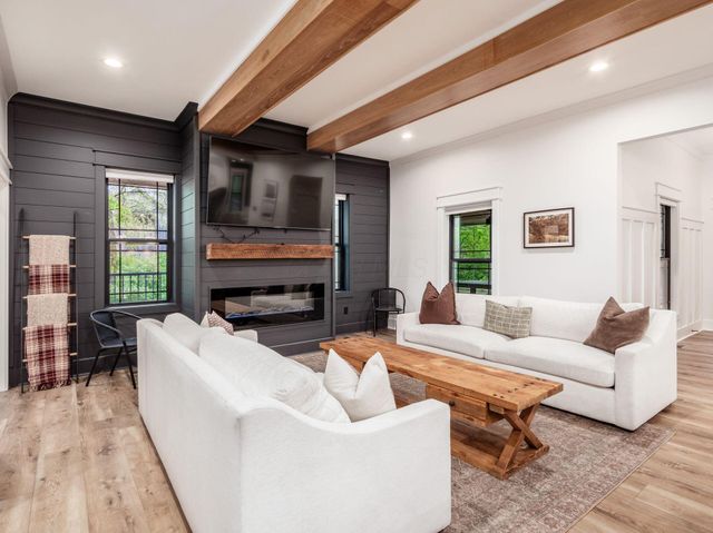 4916 Olentangy River Road, Delaware, OH 43015