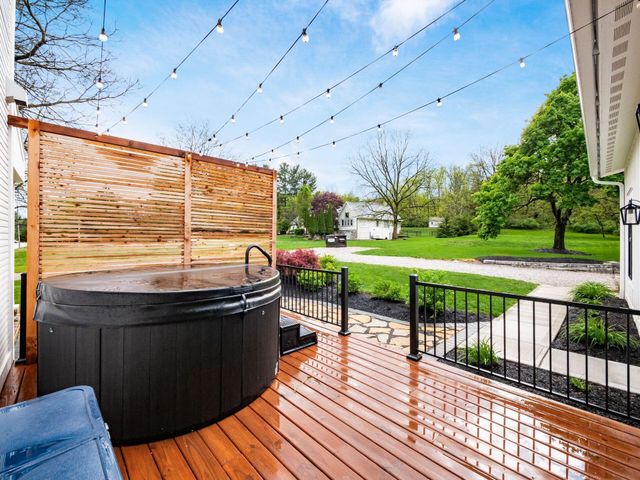 4916 Olentangy River Road, Delaware, OH 43015