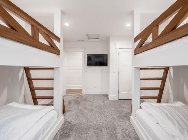 4916 Olentangy River Road, Delaware, OH 43015