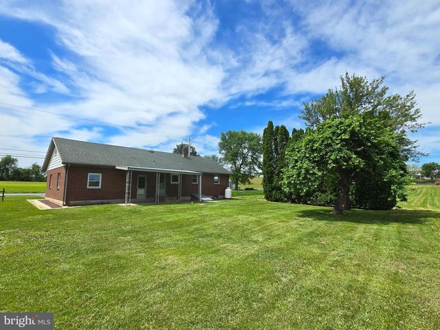 27 KEMPSVILLE ROAD, Kutztown, PA 19530