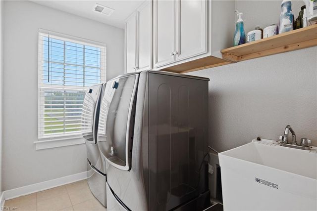 128 Glenmoor PATH, Moyock, NC 27958