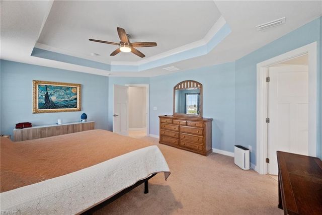 128 Glenmoor PATH, Moyock, NC 27958