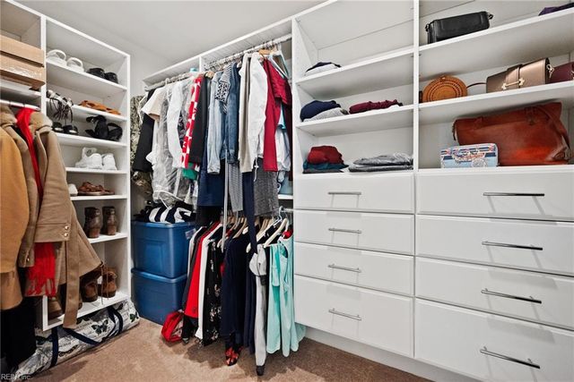 128 Glenmoor PATH, Moyock, NC 27958