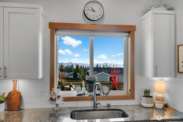 1157 Central Drive, Camano Island, WA 98282