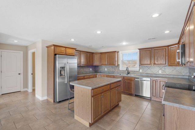 13169 DESTREHAN CT, Boonville, MO 65233