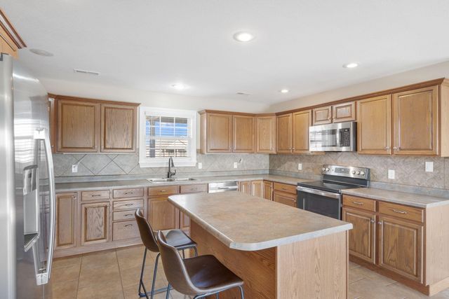 13169 DESTREHAN CT, Boonville, MO 65233