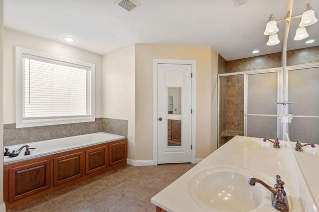 13169 DESTREHAN CT, Boonville, MO 65233