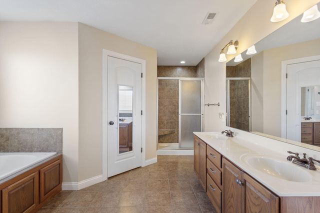 13169 DESTREHAN CT, Boonville, MO 65233