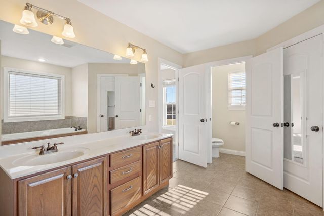 13169 DESTREHAN CT, Boonville, MO 65233