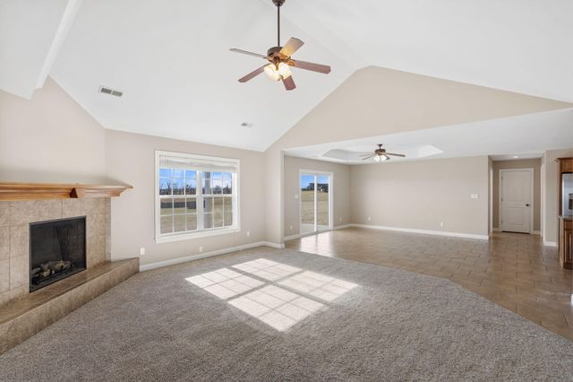 13169 DESTREHAN CT, Boonville, MO 65233