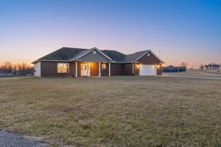 13169 DESTREHAN CT, Boonville, MO 65233