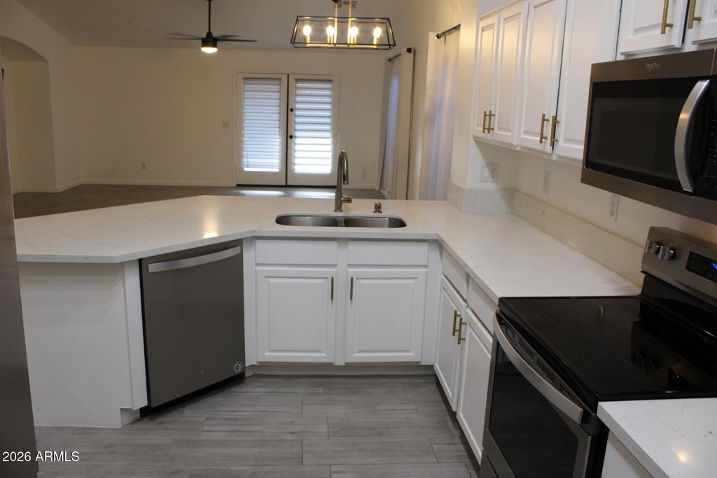 522 S 114TH Avenue, Avondale, AZ 85323 — photo 3