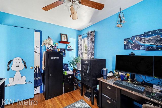 311 Pioneer Drive, Pontiac, MI 48341