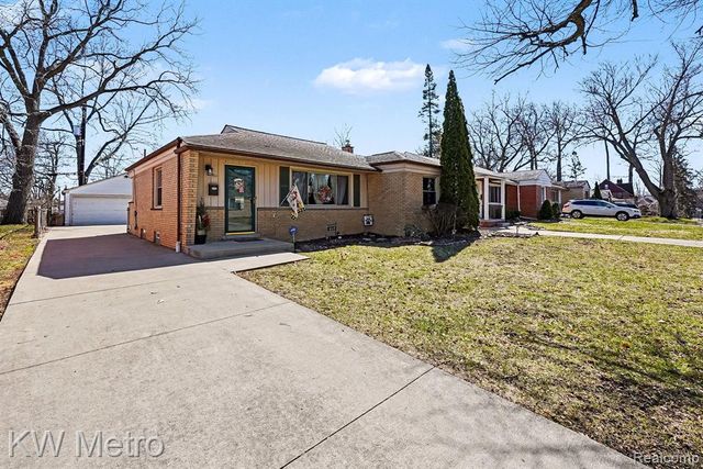 311 Pioneer Drive, Pontiac, MI 48341