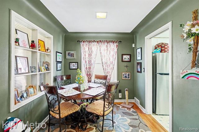 311 Pioneer Drive, Pontiac, MI 48341