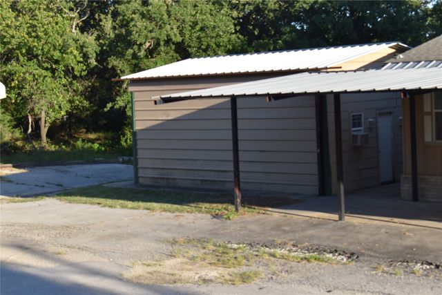 1341 Hildreth Pool Road, Bowie, TX 76230