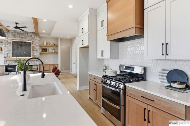 23720 Mary Jo Lane, Waterloo, NE 68069