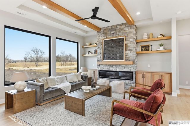 23720 Mary Jo Lane, Waterloo, NE 68069