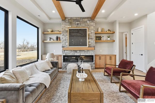 23720 Mary Jo Lane, Waterloo, NE 68069