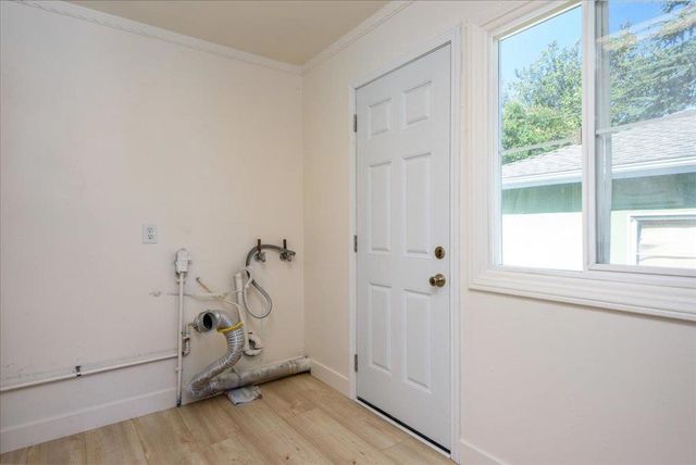 1702 Woodside Road, Redwood City, CA 94061
