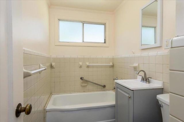 1702 Woodside Road, Redwood City, CA 94061