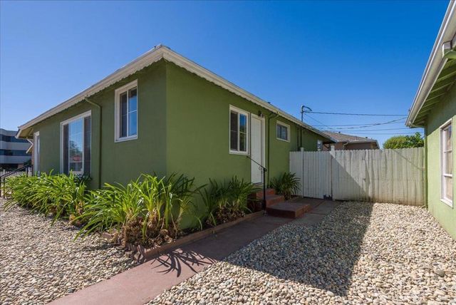 1702 Woodside Road, Redwood City, CA 94061