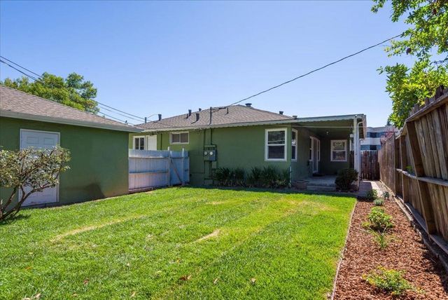 1702 Woodside Road, Redwood City, CA 94061