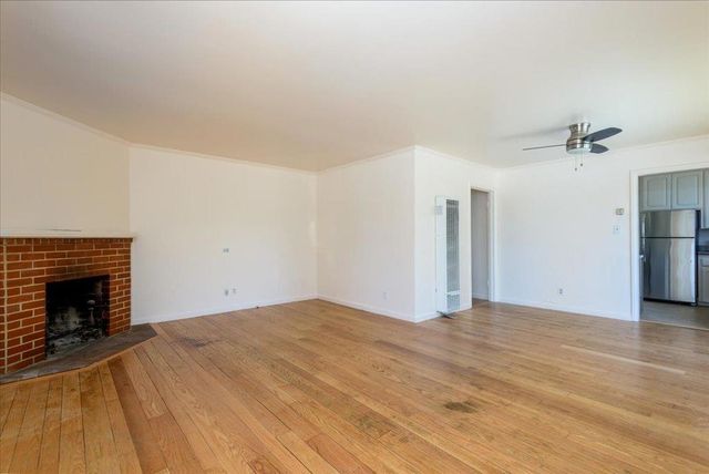 1702 Woodside Road, Redwood City, CA 94061