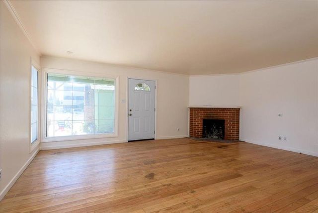 1702 Woodside Road, Redwood City, CA 94061