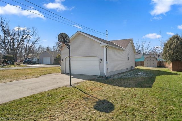 5906 Cornell Boulevard, North Ridgeville, OH 44039