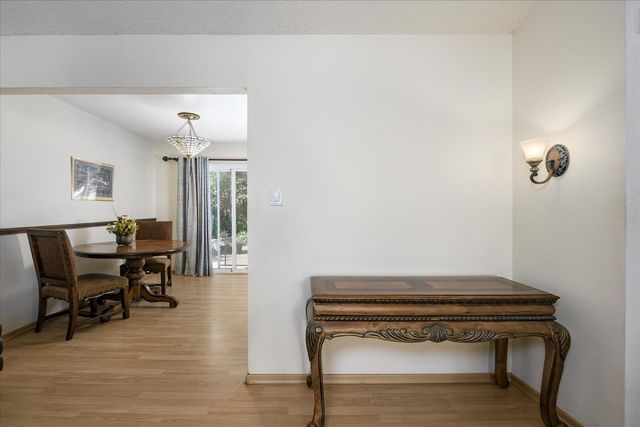 2608 Mackinaw Way, Sacramento, CA 95826