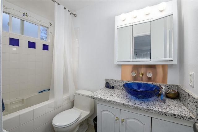 2608 Mackinaw Way, Sacramento, CA 95826