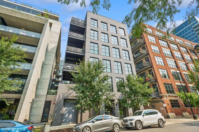123 S Peoria Street P2, Chicago, IL 60607