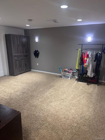 1816 Acorn Valley Drive, Howell, MI 48855