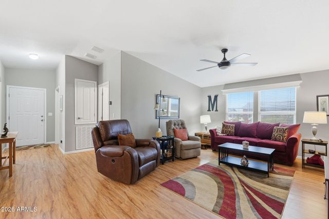 2263 N TREKELL Road 143, Casa Grande, AZ 85122