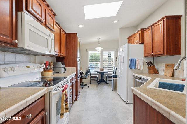 2263 N TREKELL Road 143, Casa Grande, AZ 85122