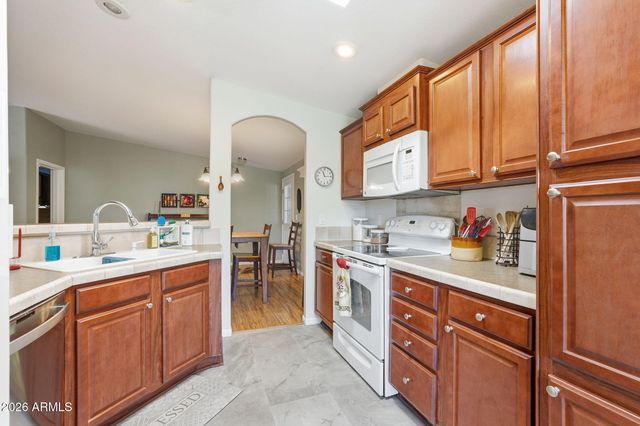 2263 N TREKELL Road 143, Casa Grande, AZ 85122