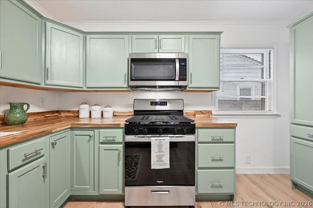 1612 N Delaware Place, Tulsa, OK 74110