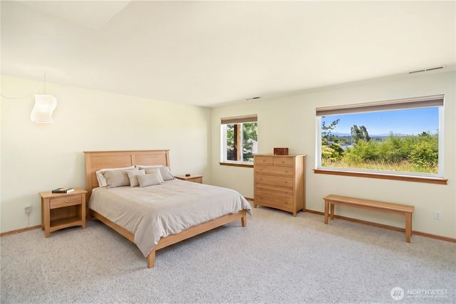 61 Robbins Road, Nordland, WA 98358