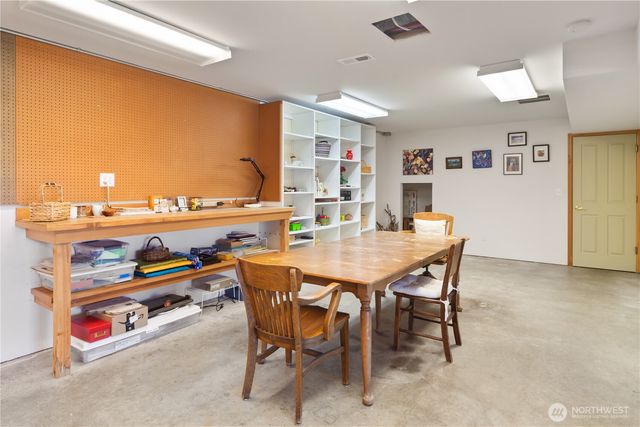 61 Robbins Road, Nordland, WA 98358