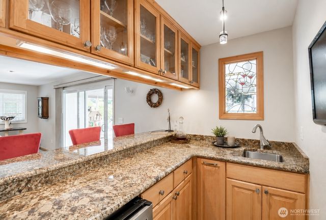 8614 Zircon Drive SW, Lakewood, WA 98498